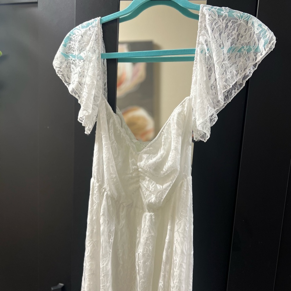 White Lace Wedding Dress